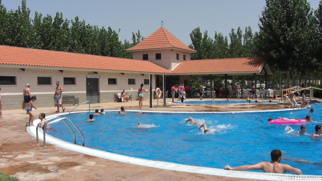 La Noguera Camping Sant Llorenc de Montgai Bagian luar foto